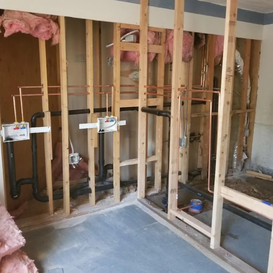 Copper pipe rough-in and plumbing installation in Oregon